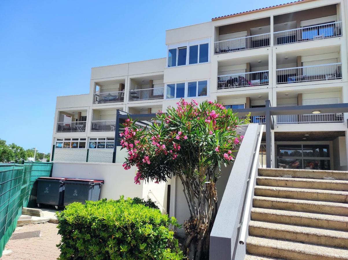 Port Studio Piscine, Parking, Prive,Navette Aeroport แอกด์ ภายนอก รูปภาพ