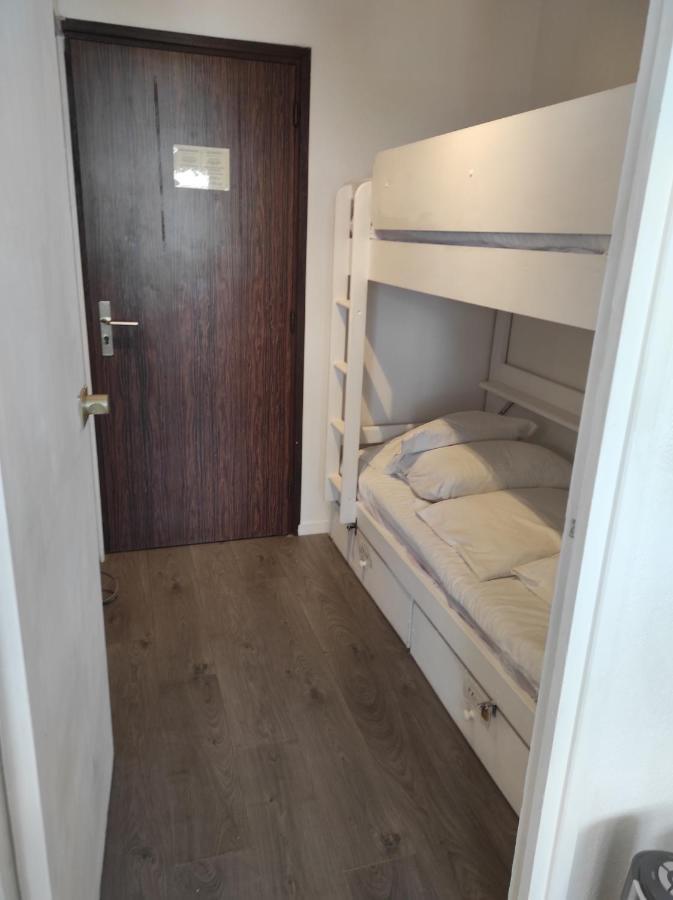 Port Studio Piscine, Parking, Prive,Navette Aeroport แอกด์ ภายนอก รูปภาพ