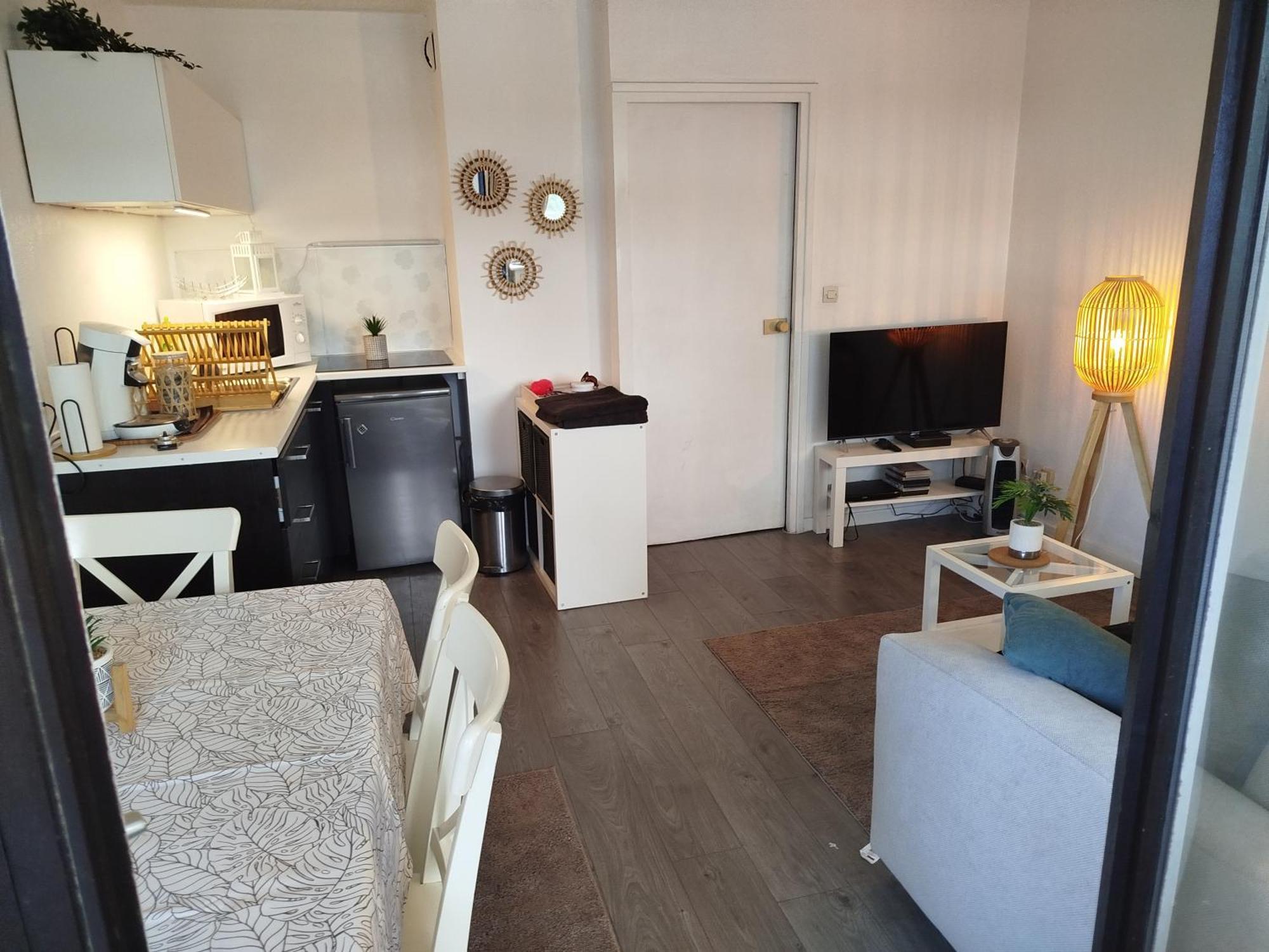 Port Studio Piscine, Parking, Prive,Navette Aeroport แอกด์ ภายนอก รูปภาพ